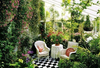 Сад в частном доме