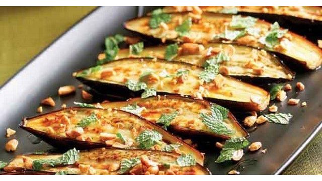 Баклажаны в духовке — вкусные рецепты праздничных угощений и блюд на каждый день