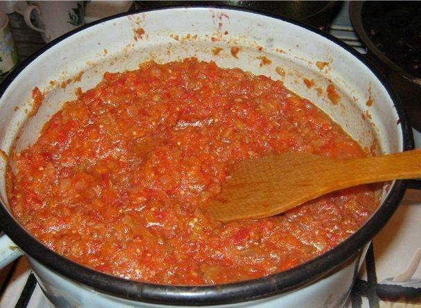 Кабачковая икра с томатной пастой