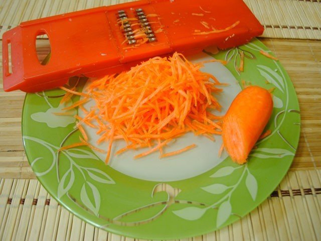 Терка для морковки соломкой