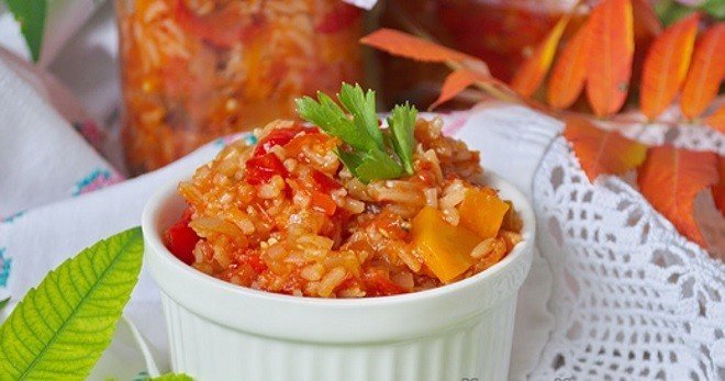 Салат из кабачков на зиму с рисом и томатной пастой на зиму