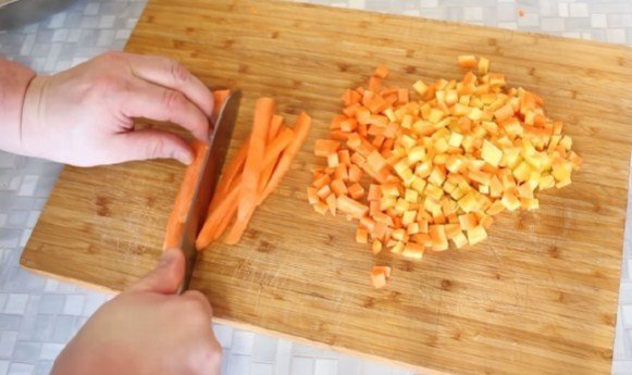 Для чего применяют морковь нарезанную кубиками